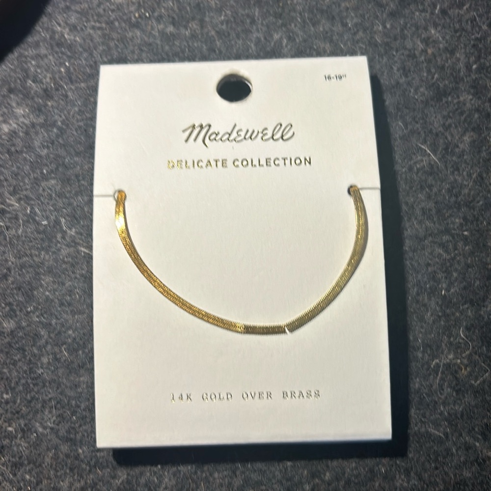 Madewell herringbone necklace 16-18